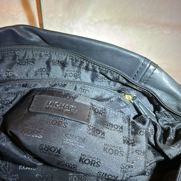 Michael Kors purse - Picture 5 of 6